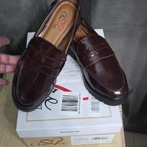 6 Mia Shoes Women's Burgundy Patent Penny Loafers
